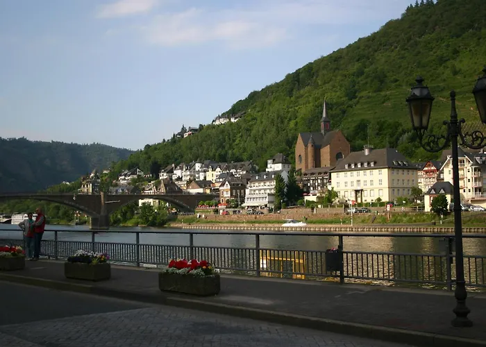 A Modern By The River Mosel