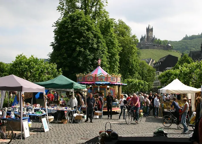 A Modern By The River Mosel Moselkern