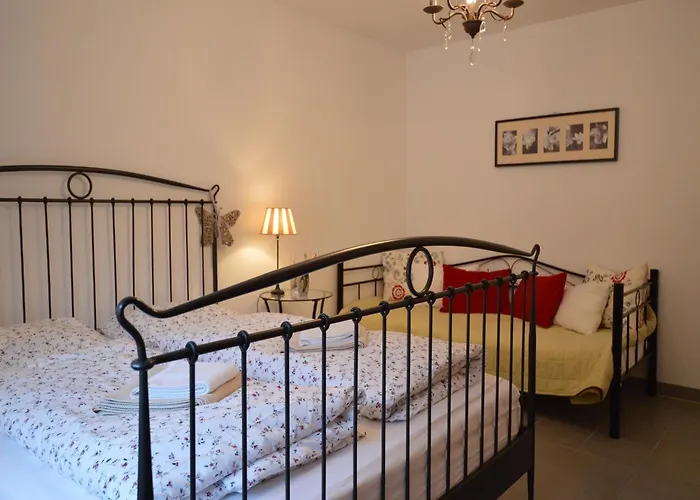 A Modern By The River Mosel Moselkern